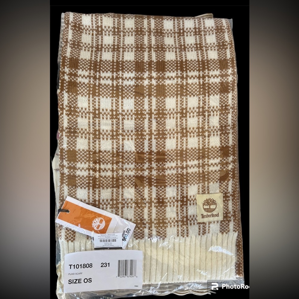 NWT - timberland scarf. Buffalo plaid